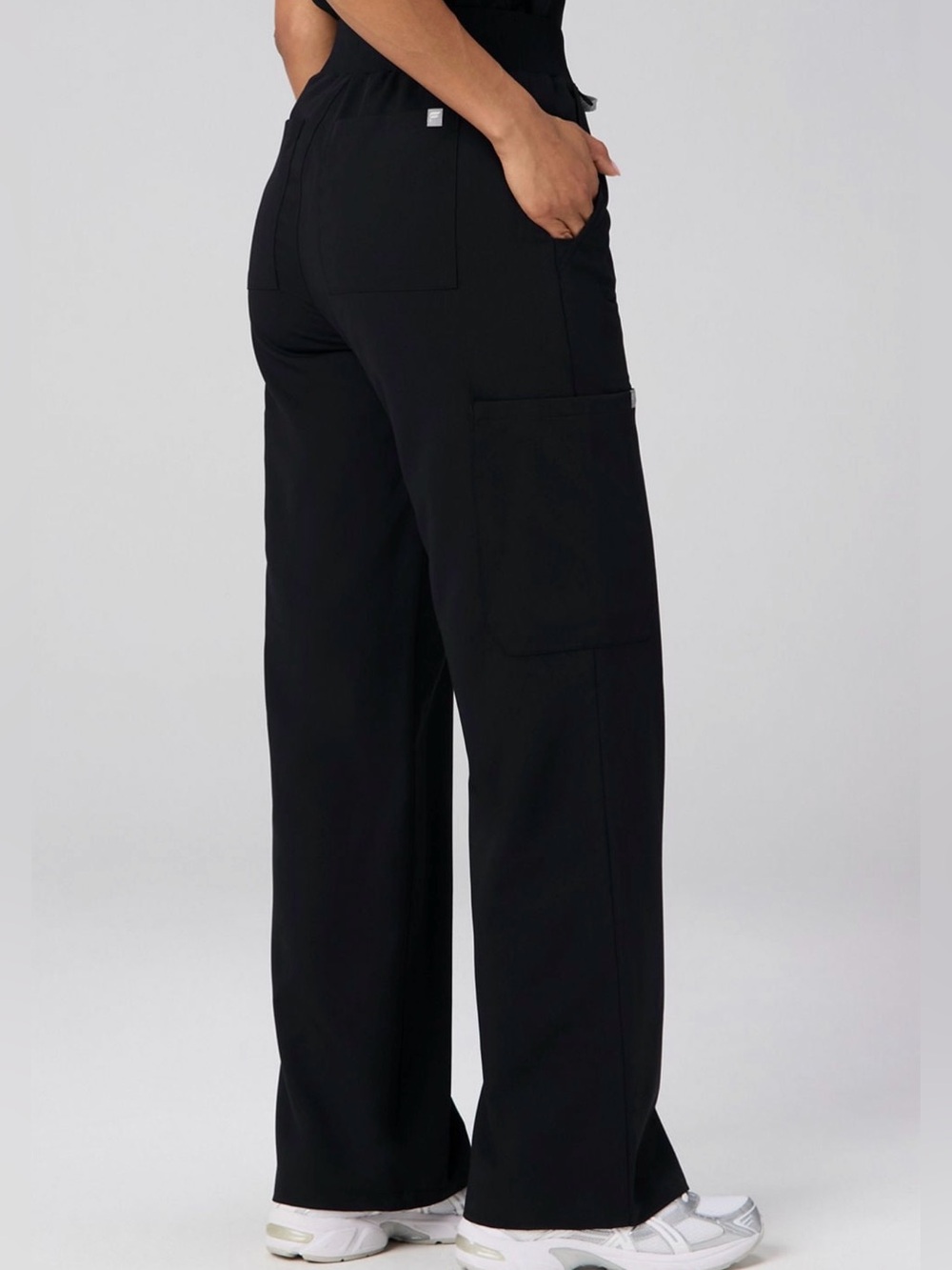 Fabletics wide leg scrub pants